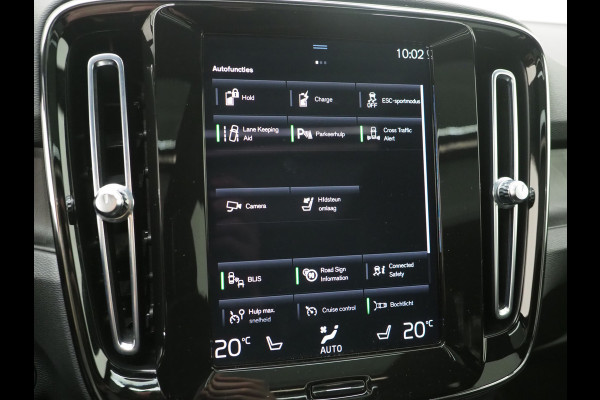 Volvo XC40 1.5 T5 Plug-in hybrid Ultimate Dark | Panoramadak | Harman/Kardon | Pilot Assist | Trekhaak | Keyless | Camera | Carplay