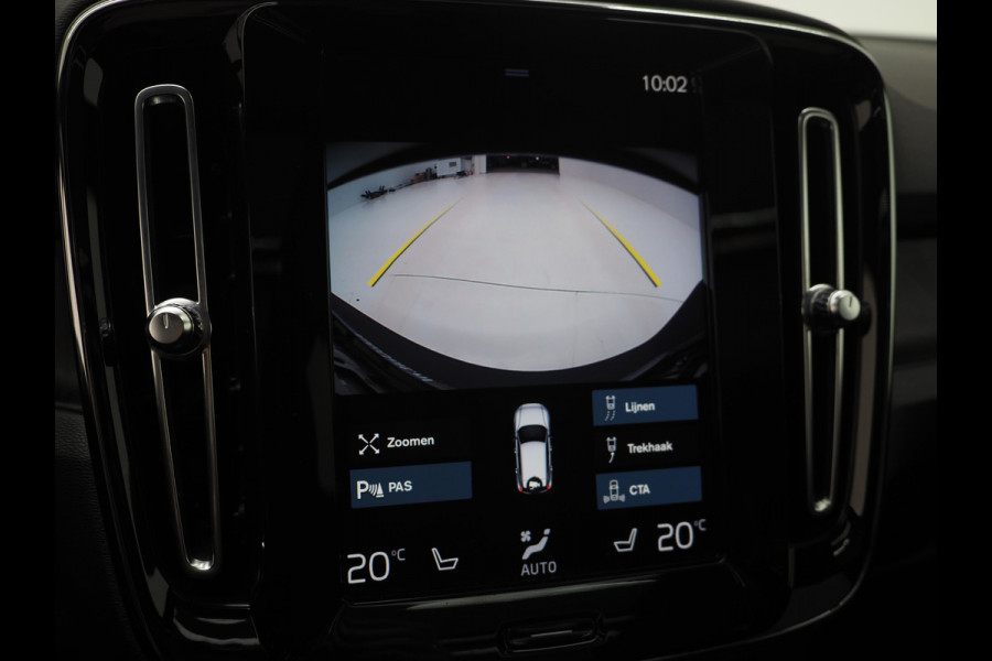 Volvo XC40 1.5 T5 Plug-in hybrid Ultimate Dark | Panoramadak | Harman/Kardon | Pilot Assist | Trekhaak | Keyless | Camera | Carplay