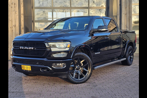 Dodge Ram 1500 5.7 V8 4x4 Crew Cab Laramie | Pano | Trekhaak | Leder | Alpine | Keyless | Camera | Sidesteps | Navi | 12" scherm | Klep uitlaat |