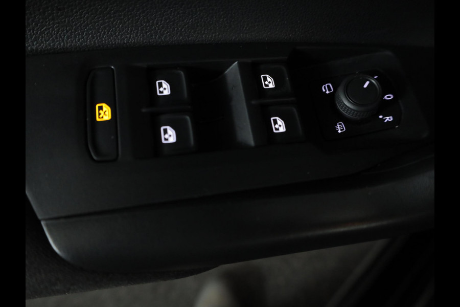 Volkswagen Polo 1.0 TSI Life 95 pk | Verlengde garantie | Navigatie via App | Parkeersensoren | Adaptieve cruise control | LED koplampen |