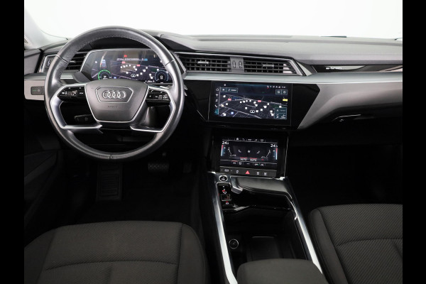 Audi e-tron 50 quattro edition 71 kWh 313 pk | Navigatie | Trekhaak (afneembaar) | Parkeersensoren | Luchtvering |