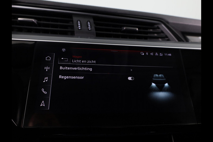 Audi e-tron 50 quattro edition 71 kWh 313 pk | Navigatie | Trekhaak (afneembaar) | Parkeersensoren | Luchtvering |