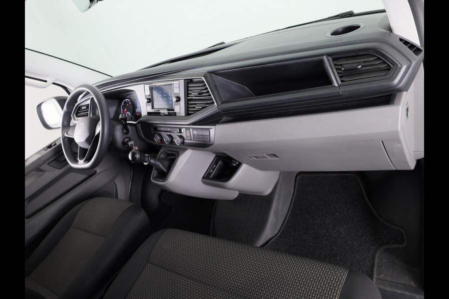 Volkswagen Transporter 2.0 TDI L2H1 28 Comfortline 110 pk | Verlengde garantie | Navigatie via App | Parkeersensoren achter | Cruise control |