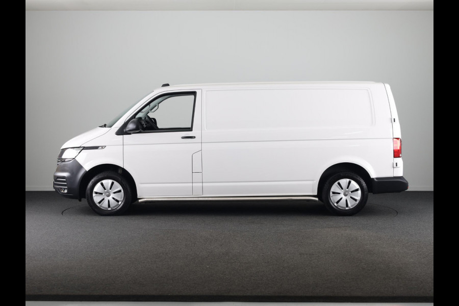 Volkswagen Transporter 2.0 TDI L2H1 28 Comfortline 110 pk | Verlengde garantie | Navigatie via App | Parkeersensoren achter | Cruise control |