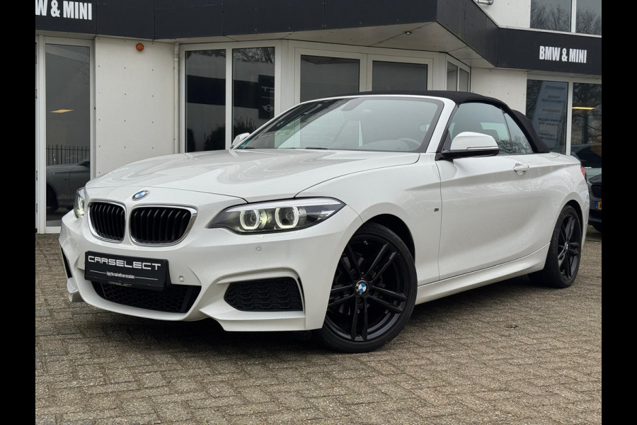 BMW 2 Serie Cabrio 218i High Executive M Sport Pakket, Leder, 18"LMV, Navigatie, Windscherm . Neem contact op en we maken een afspraak!