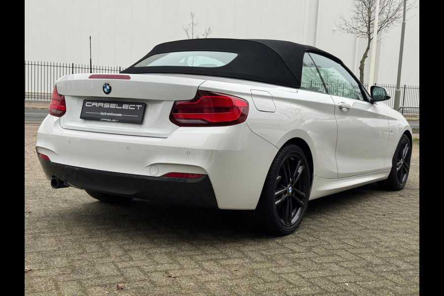 BMW 2 Serie Cabrio 218i High Executive M Sport Pakket, Leder, 18"LMV, Navigatie, Windscherm . Neem contact op en we maken een afspraak!