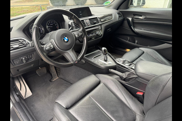 BMW 2 Serie Cabrio 218i High Executive M Sport Pakket, Leder, 18"LMV, Navigatie, Windscherm . Neem contact op en we maken een afspraak!