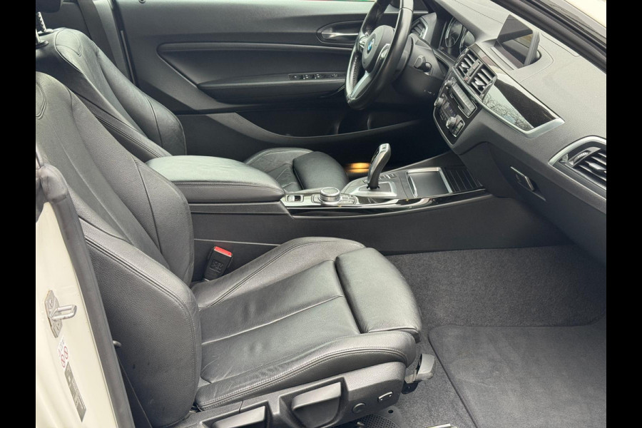 BMW 2 Serie Cabrio 218i High Executive M Sport Pakket, Leder, 18"LMV, Navigatie, Windscherm . Neem contact op en we maken een afspraak!