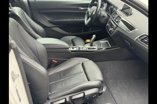 BMW 2 Serie Cabrio 218i High Executive M Sport Pakket, Leder, 18"LMV, Navigatie, Windscherm . Neem contact op en we maken een afspraak!