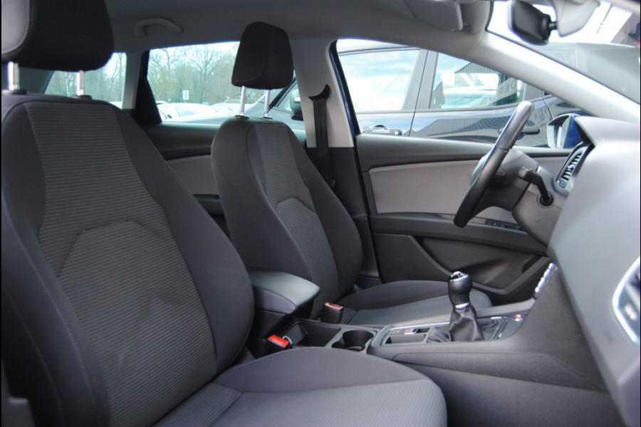 Seat Leon ST 1.0 TSI Style Ult.Ed | Apple Carplay | DAB | Stoelverwarming|