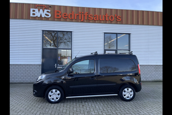Renault Kangoo 1.5 Blue dCi 95pk Work Edition / zwart metallic / vaste prijs rijklaar € 12.950 ex btw / lease vanaf € 218 / airco / cruise / trekhaak / dakdragers / euro 6 / bpm vrij !