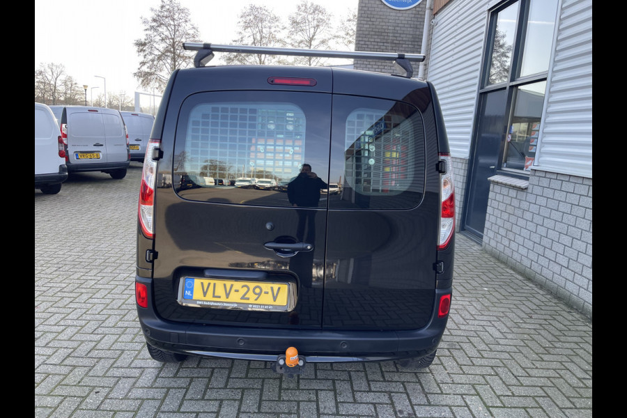 Renault Kangoo 1.5 Blue dCi 95pk Work Edition / zwart metallic / vaste prijs rijklaar € 12.950 ex btw / lease vanaf € 218 / airco / cruise / trekhaak / dakdragers / euro 6 / bpm vrij !