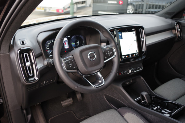 Volvo XC40 1.5 T4 211 PK Plug-in hybrid Plus Bright, Memory, Camera, Adap. Cruise Control, Keyless