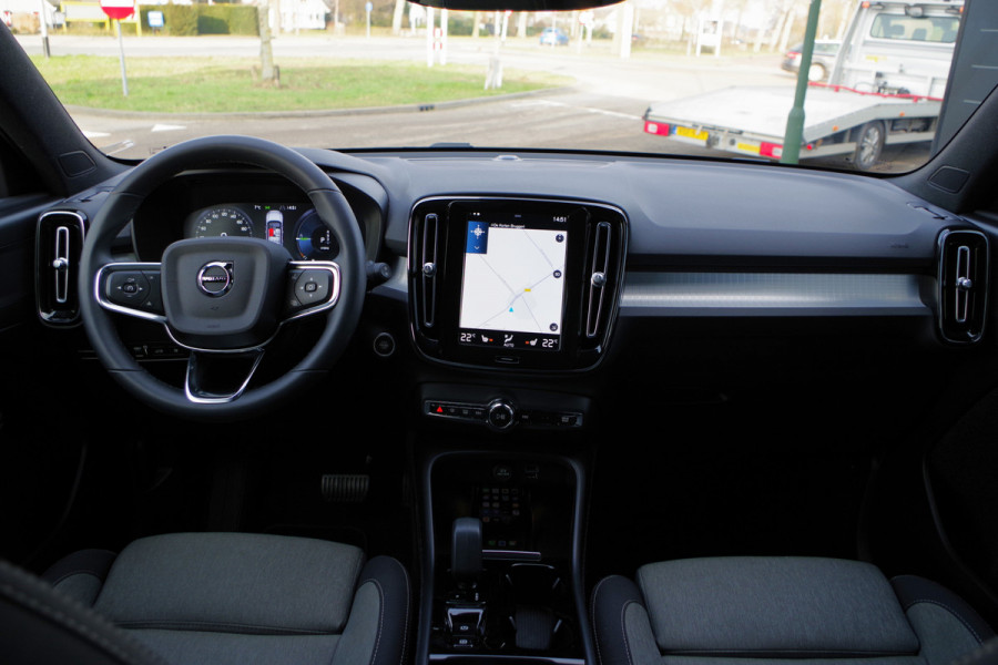 Volvo XC40 1.5 T4 211 PK Plug-in hybrid Plus Bright, Memory, Camera, Adap. Cruise Control, Keyless
