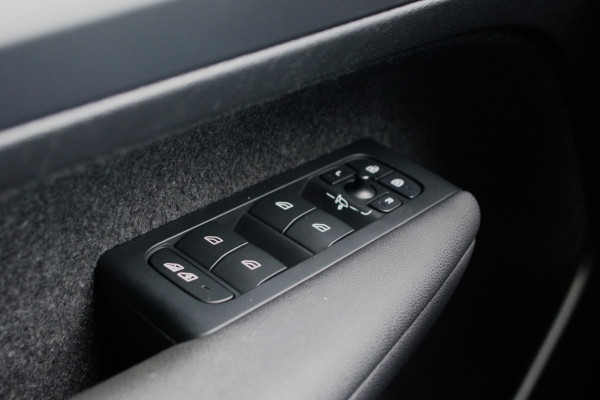 Volvo XC40 1.5 T4 211 PK Plug-in hybrid Plus Bright, Memory, Camera, Adap. Cruise Control, Keyless