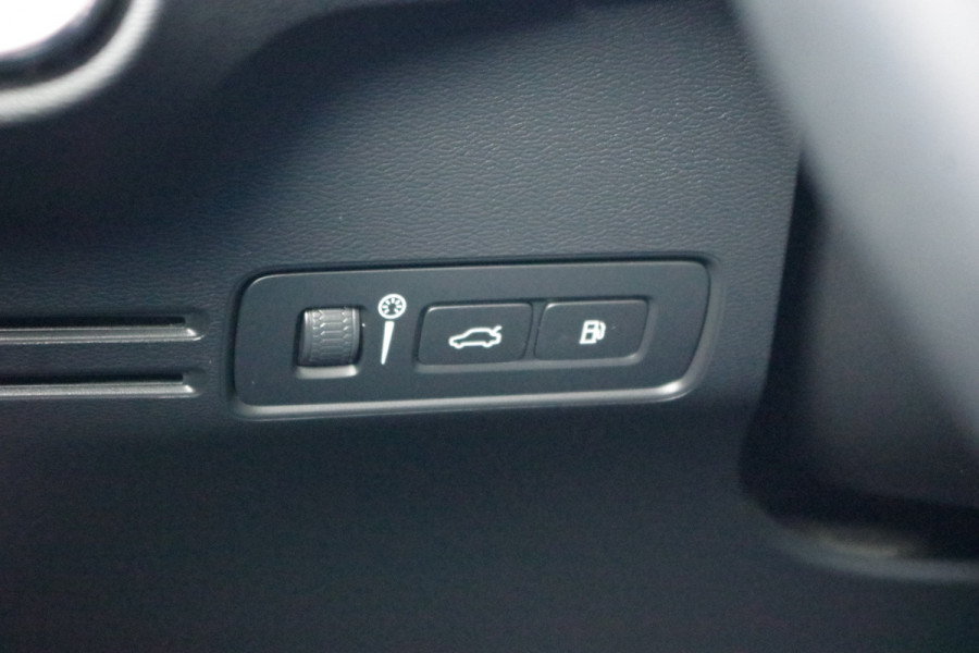 Volvo XC40 1.5 T4 211 PK Plug-in hybrid Plus Bright, Memory, Camera, Adap. Cruise Control, Keyless