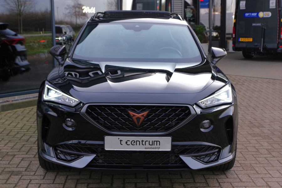 CUPRA Formentor 1.4 e-Hybrid 245 PK VZ Copper Edition PHEV, Panoramadak, Lederen Kuipstoelen, Memory, Camera, Adap. Cruise Control
