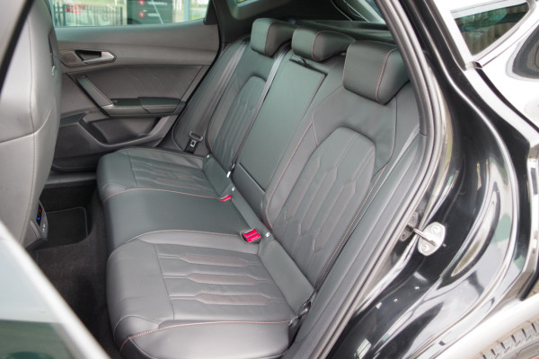 CUPRA Formentor 1.4 e-Hybrid 245 PK VZ Copper Edition PHEV, Panoramadak, Lederen Kuipstoelen, Memory, Camera, Adap. Cruise Control