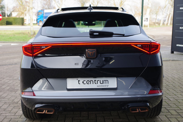 CUPRA Formentor 1.4 e-Hybrid 245 PK VZ Copper Edition PHEV, Panoramadak, Lederen Kuipstoelen, Memory, Camera, Adap. Cruise Control