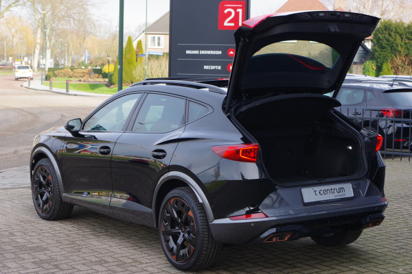 CUPRA Formentor 1.4 e-Hybrid 245 PK VZ Copper Edition PHEV, Panoramadak, Lederen Kuipstoelen, Memory, Camera, Adap. Cruise Control