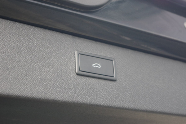 CUPRA Formentor 1.4 e-Hybrid 245 PK VZ Copper Edition PHEV, Panoramadak, Lederen Kuipstoelen, Memory, Camera, Adap. Cruise Control