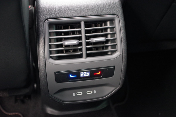 CUPRA Formentor 1.4 e-Hybrid 245 PK VZ Copper Edition PHEV, Panoramadak, Lederen Kuipstoelen, Memory, Camera, Adap. Cruise Control