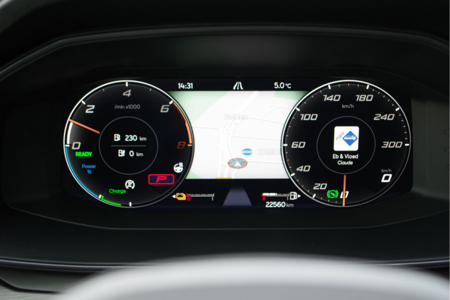 CUPRA Formentor 1.4 e-Hybrid 245 PK VZ Copper Edition PHEV, Panoramadak, Lederen Kuipstoelen, Memory, Camera, Adap. Cruise Control