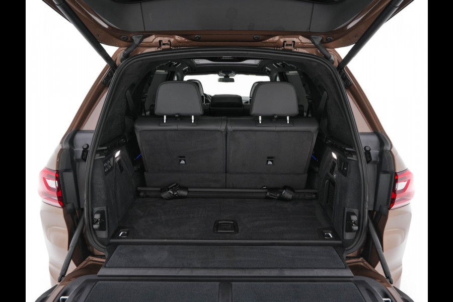 BMW X7 xDrive30d High Executive [ 7-Pers. ] Aut. *PANO | LEATHER | LASER-LED | HEAD-UP | SOFTCLOSE | BOWERS&WILKINS | BLINDSPOT | DIGI-COCKPIT | MEMORY-PACK | TOPVIEW | PRIVACY-GLASS | NAVI-FULLMAP | TOWBAR | 22''ALU*