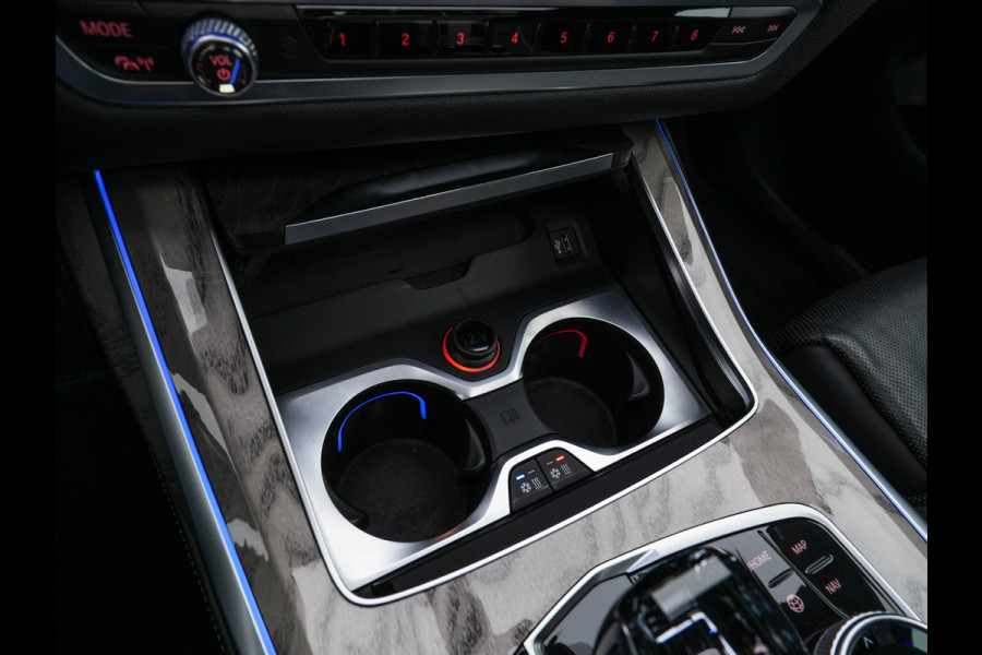 BMW X7 xDrive30d High Executive [ 7-Pers. ] Aut. *PANO | LEATHER | LASER-LED | HEAD-UP | SOFTCLOSE | BOWERS&WILKINS | BLINDSPOT | DIGI-COCKPIT | MEMORY-PACK | TOPVIEW | PRIVACY-GLASS | NAVI-FULLMAP | TOWBAR | 22''ALU*