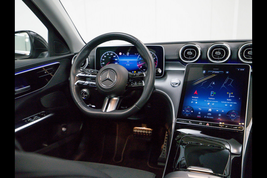 Mercedes-Benz C-Klasse Estate C 180 AMG Line | Carplay | Achteruitrij camera