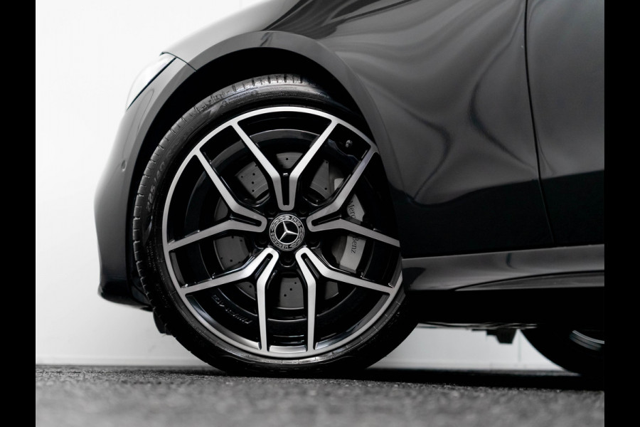 Mercedes-Benz C-Klasse Estate C 180 AMG Line | Carplay | Achteruitrij camera