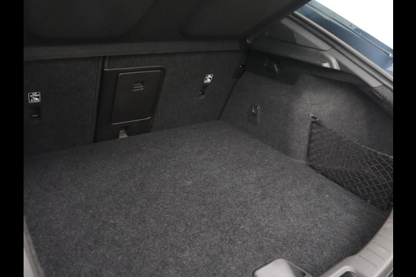 Polestar 2 Long Range Single Motor 78 kWh | Stoelverwarming | Keyless | Full LED | Carplay | Navigatie | 19'' | Elektrische stoelen | Climate control