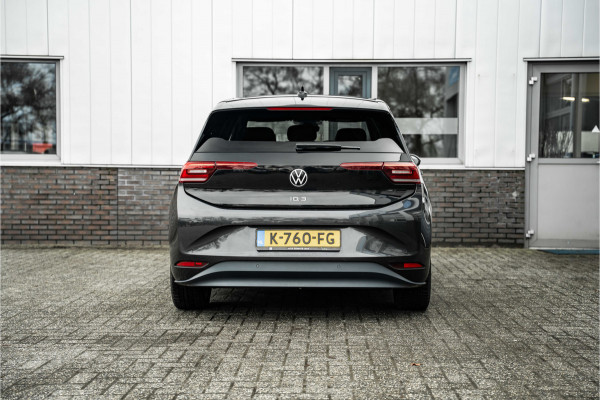 Volkswagen ID.3 First Max | SOH 91% | ACC | Lederen bekleding massage | HUD | Pano dak | Apple Car | Trekhaak VW |