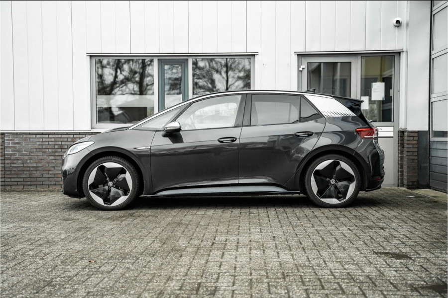 Volkswagen ID.3 First Max | SOH 91% | ACC | Lederen bekleding massage | HUD | Pano dak | Apple Car | Trekhaak VW |