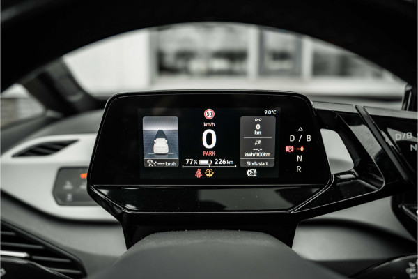 Volkswagen ID.3 First Max | SOH 91% | ACC | Lederen bekleding massage | HUD | Pano dak | Apple Car | Trekhaak VW |