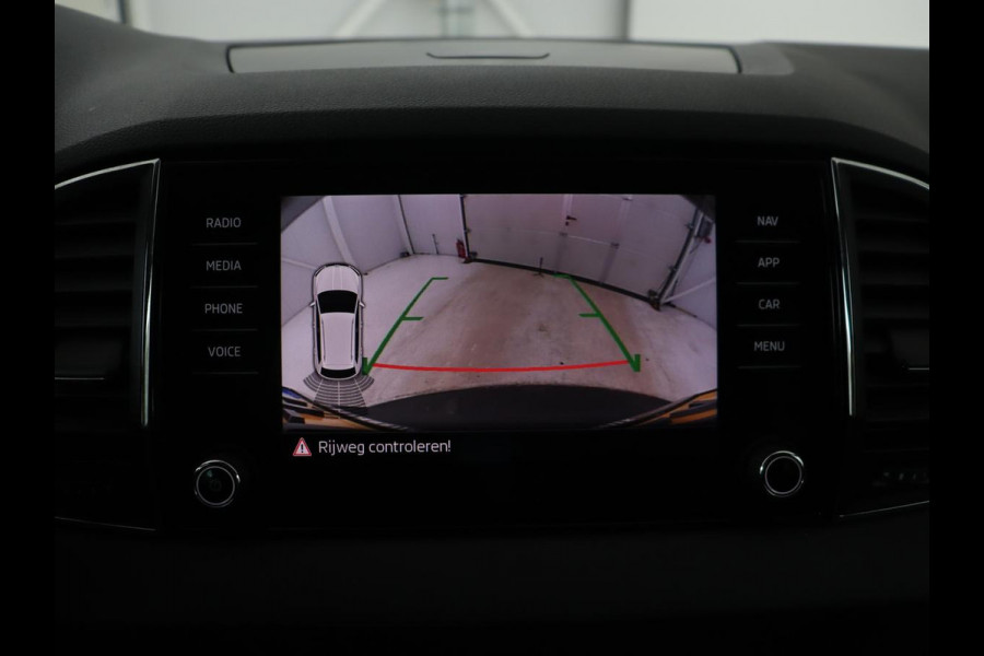 Škoda Karoq 1.0 TSI Style | Camera | Carplay | Navigatie | Full LED | Climate control | Parkeerhulp | Cruise control | Bluetooth