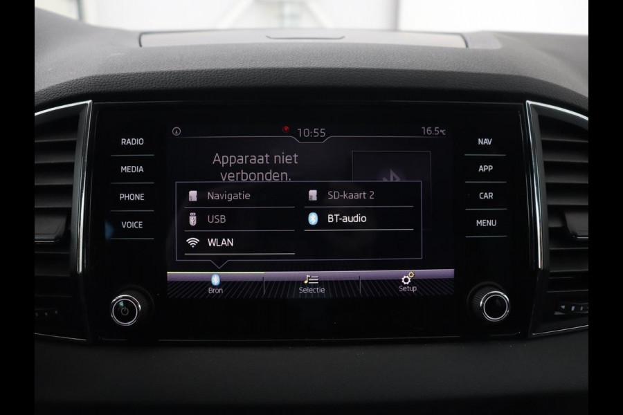 Škoda Karoq 1.0 TSI Style | Camera | Carplay | Navigatie | Full LED | Climate control | Parkeerhulp | Cruise control | Bluetooth