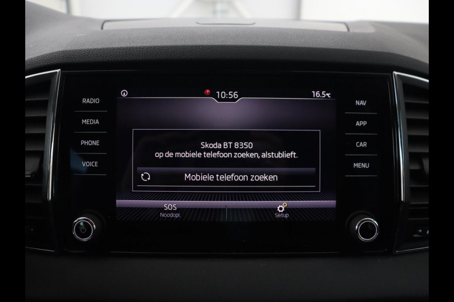 Škoda Karoq 1.0 TSI Style | Camera | Carplay | Navigatie | Full LED | Climate control | Parkeerhulp | Cruise control | Bluetooth