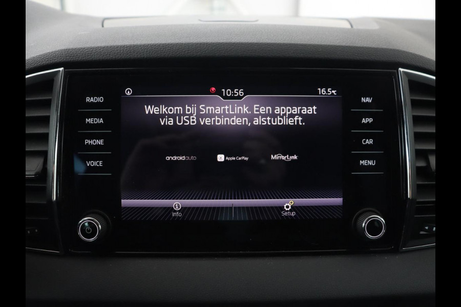 Škoda Karoq 1.0 TSI Style | Camera | Carplay | Navigatie | Full LED | Climate control | Parkeerhulp | Cruise control | Bluetooth