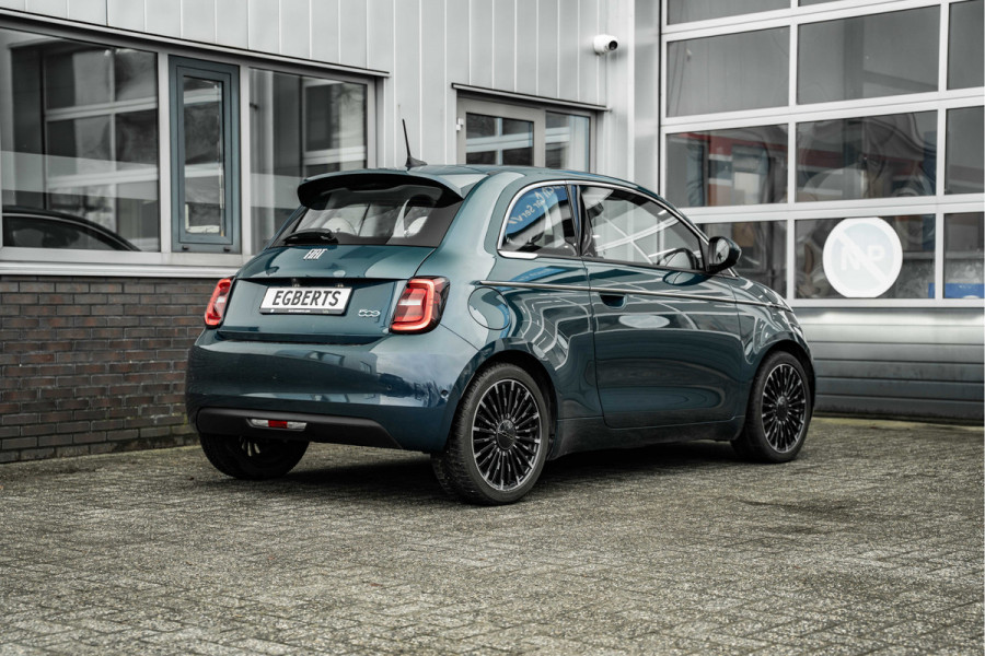Fiat 500 La Prima 42 kWh | Pano | Leder | Full Led | Camera | ACC