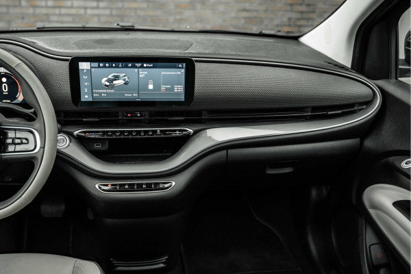 Fiat 500 La Prima 42 kWh | Pano | Leder | Full Led | Camera | ACC