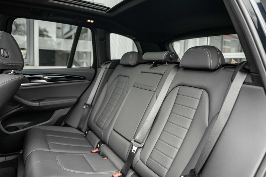 BMW iX3 Executive 80 kWh | Leder | Pano | AppleCarplay | Camera