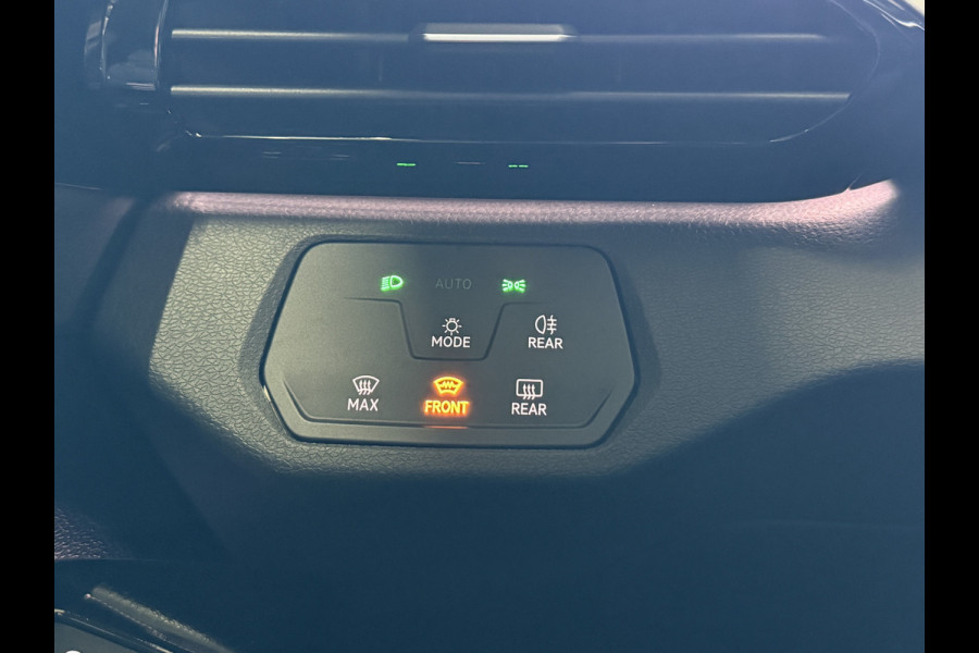 Volkswagen ID.4 Pro 77 kWh | Leder | Apple Carplay | ACC | Stoel/Stuurverw. |