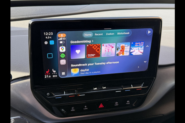 Volkswagen ID.4 Pro 77 kWh | Leder | Apple Carplay | ACC | Stoel/Stuurverw. |