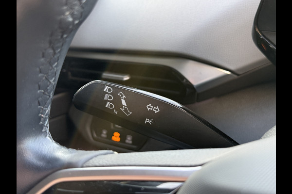 Volkswagen ID.4 Pro 77 kWh | Leder | Apple Carplay | ACC | Stoel/Stuurverw. |