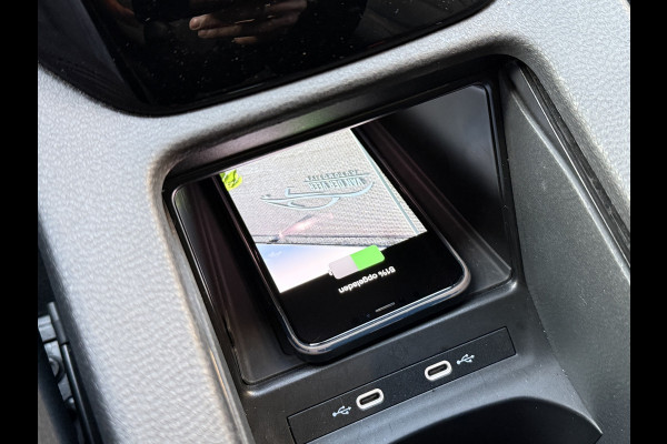 Volkswagen ID.4 Pro 77 kWh | Leder | Apple Carplay | ACC | Stoel/Stuurverw. |