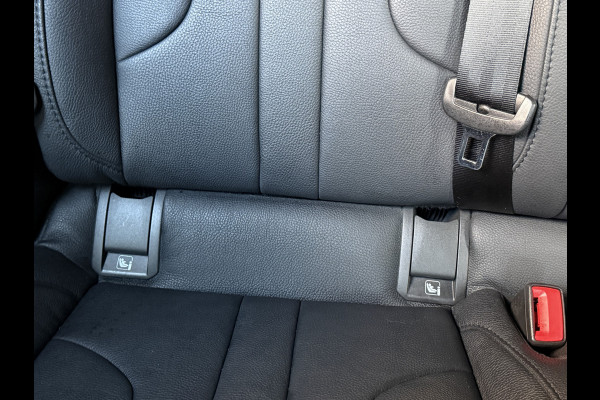 Volkswagen ID.4 Pro 77 kWh | Leder | Apple Carplay | ACC | Stoel/Stuurverw. |