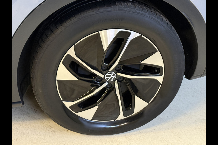 Volkswagen ID.4 Pro 77 kWh | Leder | Apple Carplay | ACC | Stoel/Stuurverw. |