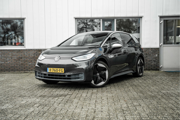 Volkswagen ID.3 First Max | SOH 91% | ACC | Lederen bekleding massage | HUD | Pano dak | Apple Car | Trekhaak VW |