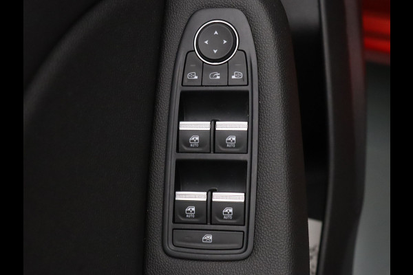 Renault Clio 100pk TCe Intens Cruise | Climate | Carplay | Parkeersens. achter